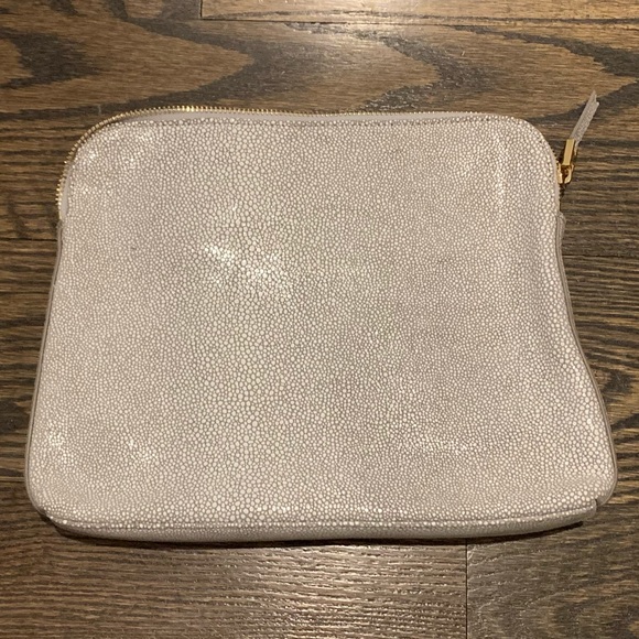 India Hicks Insider Clutch Pouch Bag - Pebbled Gray - Picture 1 of 5